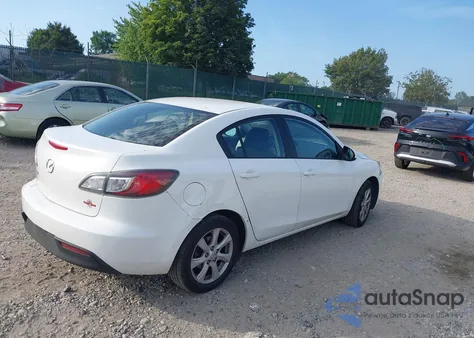 2011 Mazda Mazda3 I Touring z USA, uszkodzony, nr VIN JM1BL1VG7B1499100